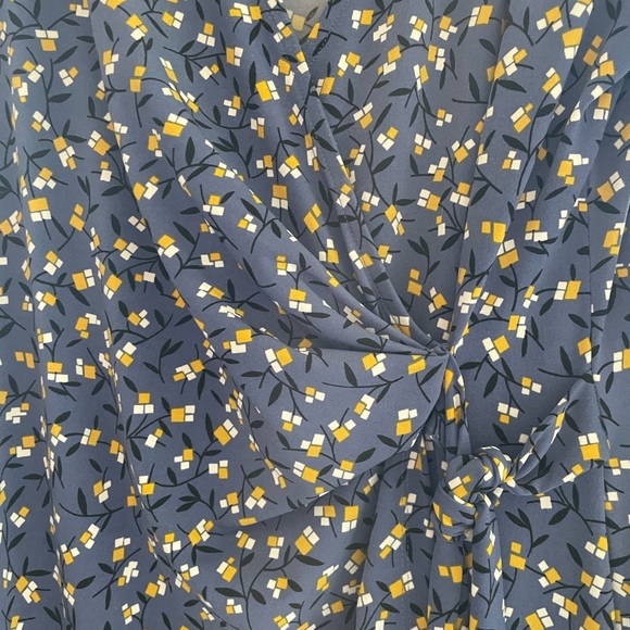 Faux wrap Ann Klein size 6. Great condition - Picture 3 of 4